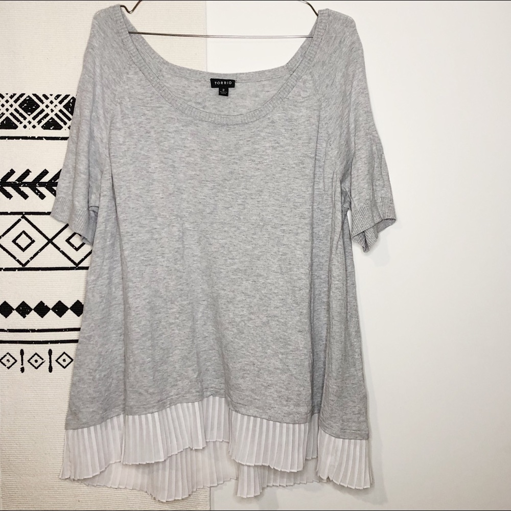 Torrid 2 pleated hem layered grey top plus